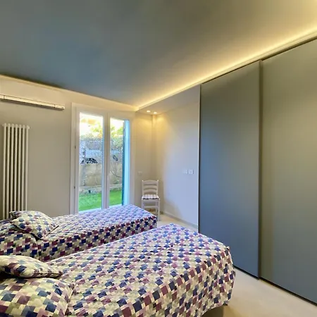 B195 Donego - Elegante Al Mare