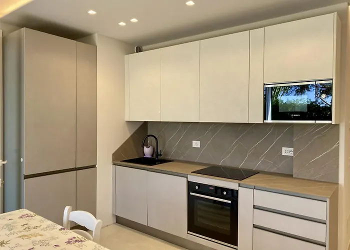 B195 Donego - Elegante Al Mare